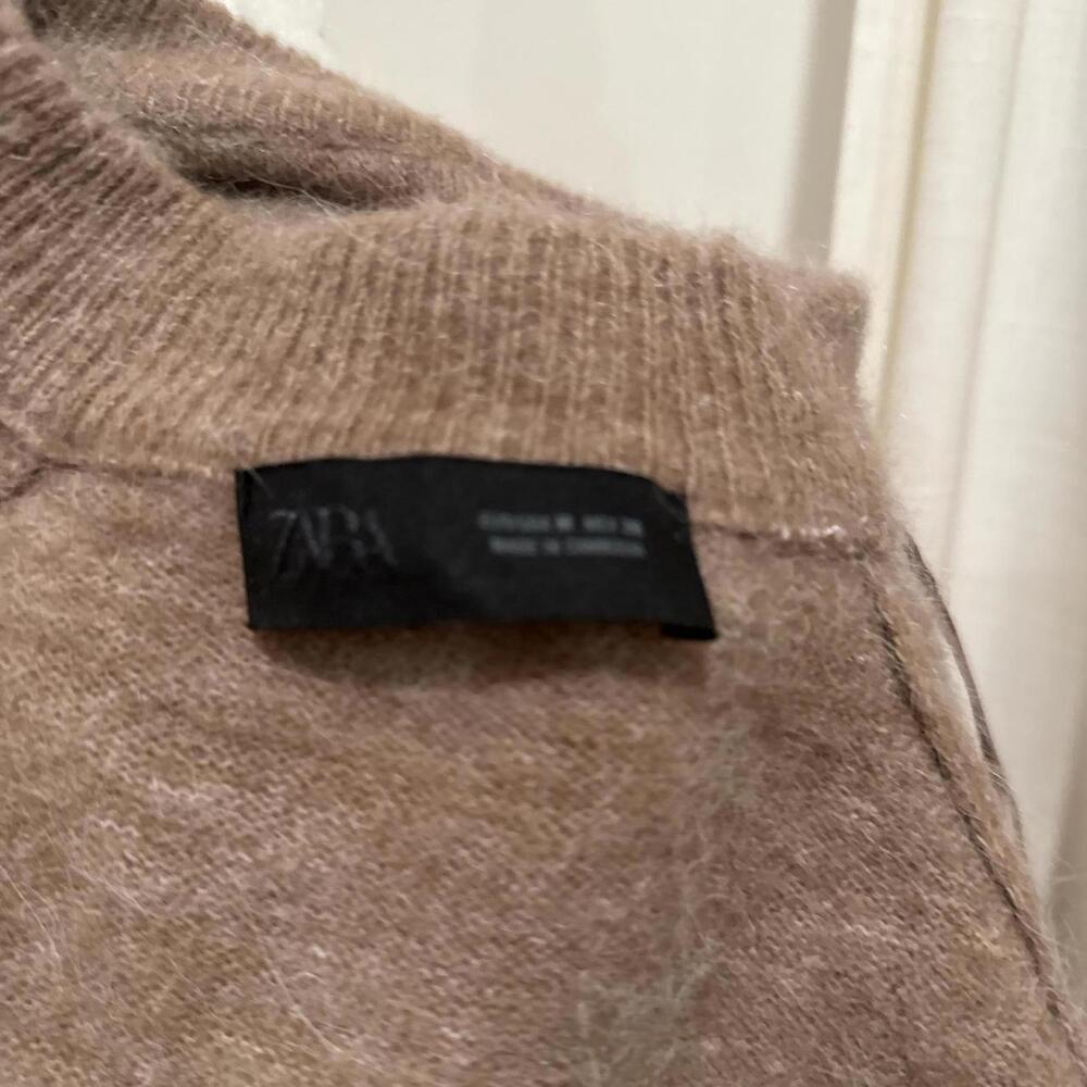 Zara - Picture 5 of 6